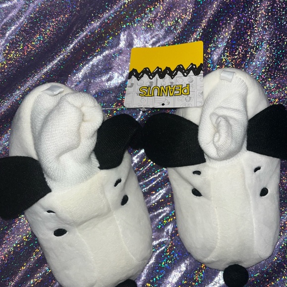 Toddler snoopy slippers - Picture 2 of 3